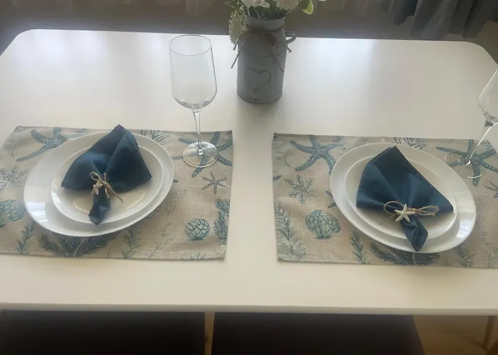 Cozy Sea Breeze Apartment *